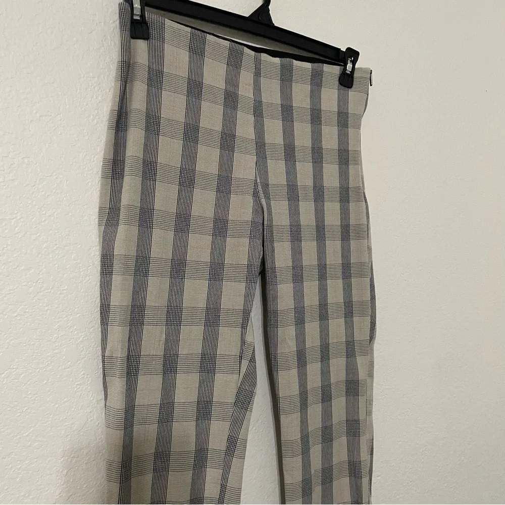 A New Day woman’s Checkered Pants size 10 tan office business casual career chic